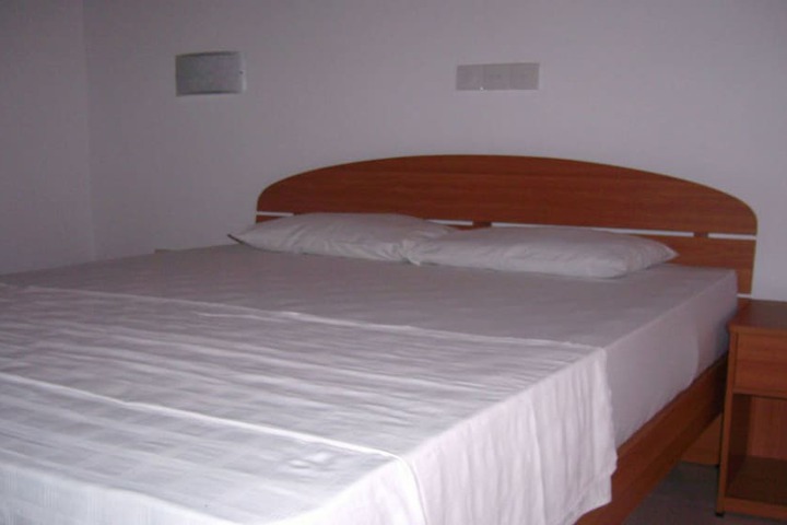 Room 17 of 84