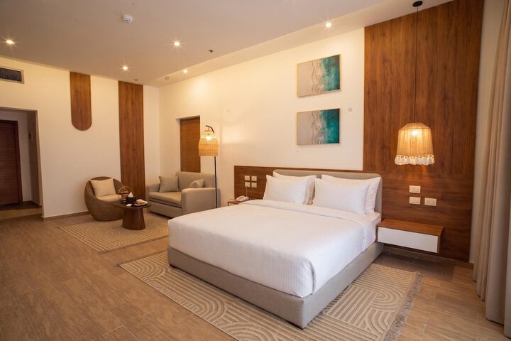 Room 52 of 146