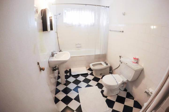 Room 19 of 39