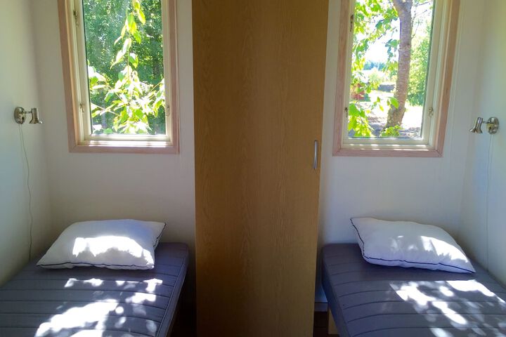 Room 2 of 17