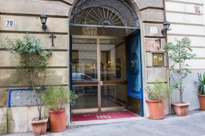 Hotel 16 of 25