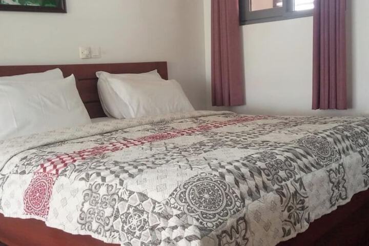 Room 8 of 19