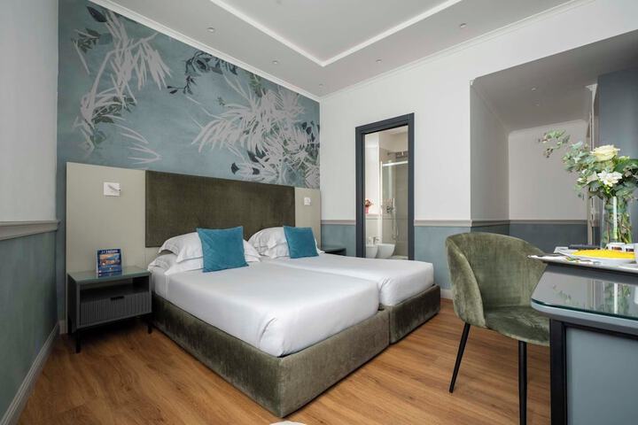 Room 42 of 68
