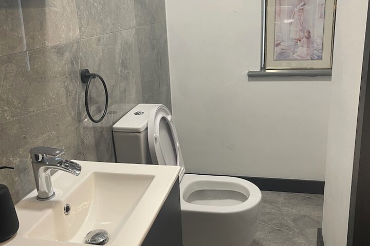 Room 30 of 51