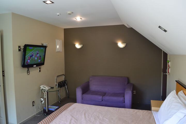 Room 5 of 55