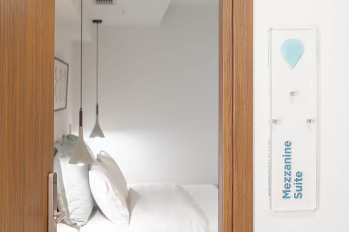 Room 16 of 54