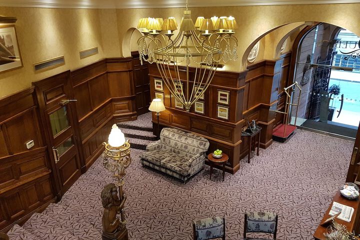 Ballroom/Hall 70 of 82