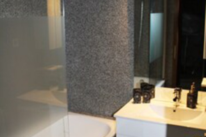 Room 2 of 18
