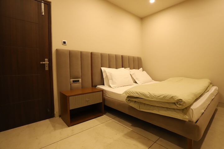 Room 5 of 58