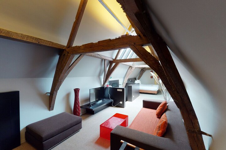 Room 45 of 61