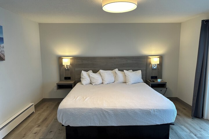 Room 13 of 134