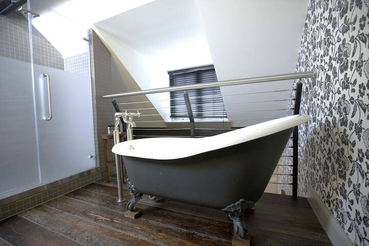Bath Photo