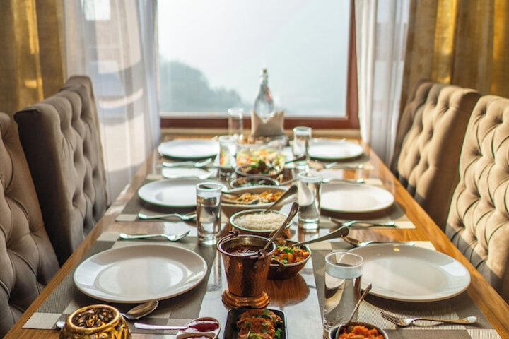 Dining 20 of 24