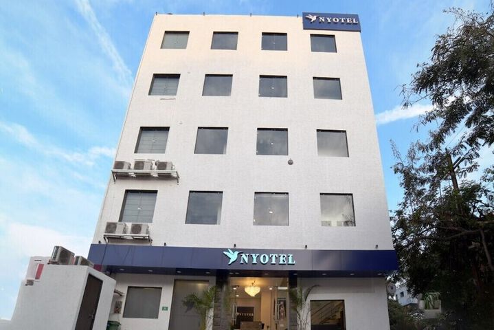 Hotel 27 of 29