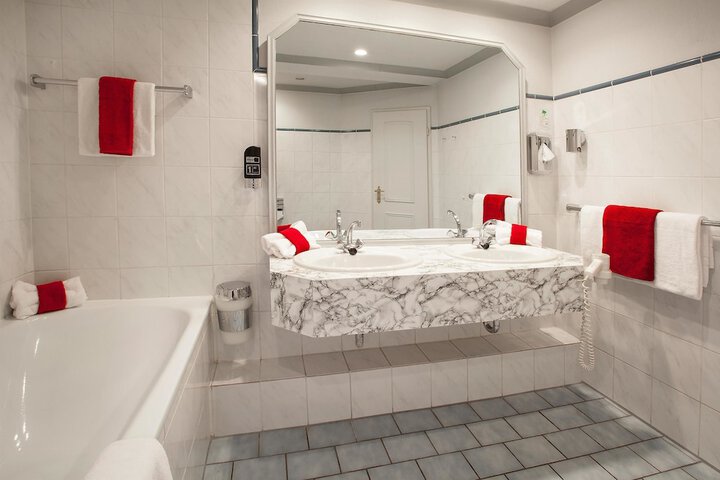 Bath Interior