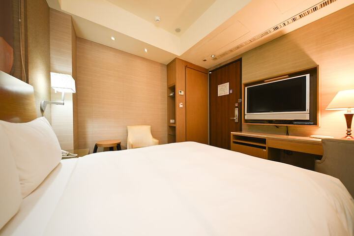 Room 71 of 120