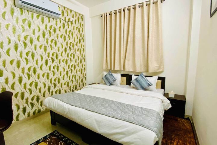 Room 10 of 55