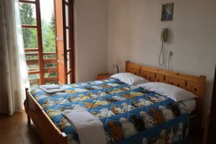 Room 13 of 21