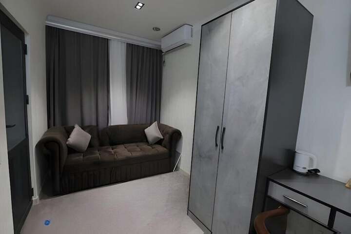 Room 18 of 19