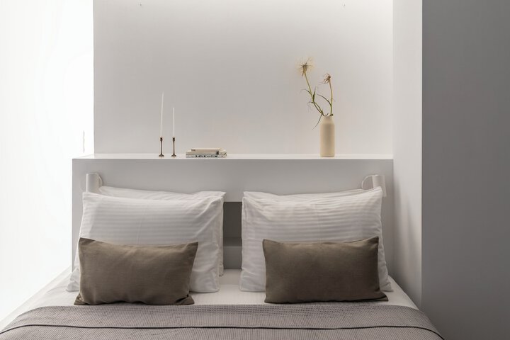 Room 27 of 114