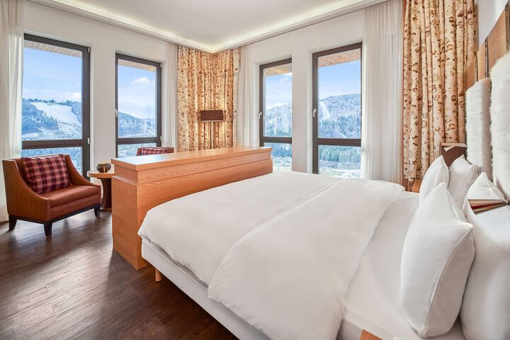 Room 42 of 194