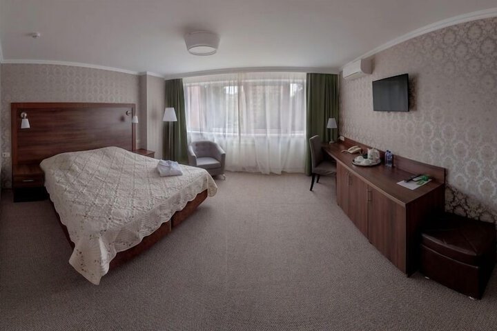 Room 13 of 66