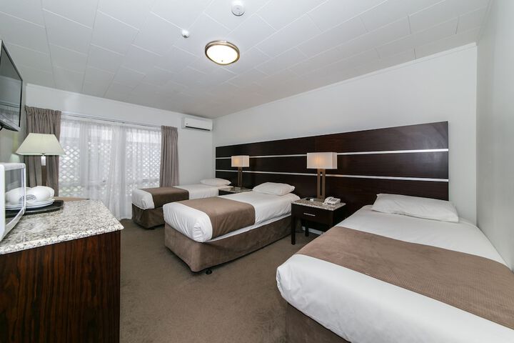 Room 21 of 59