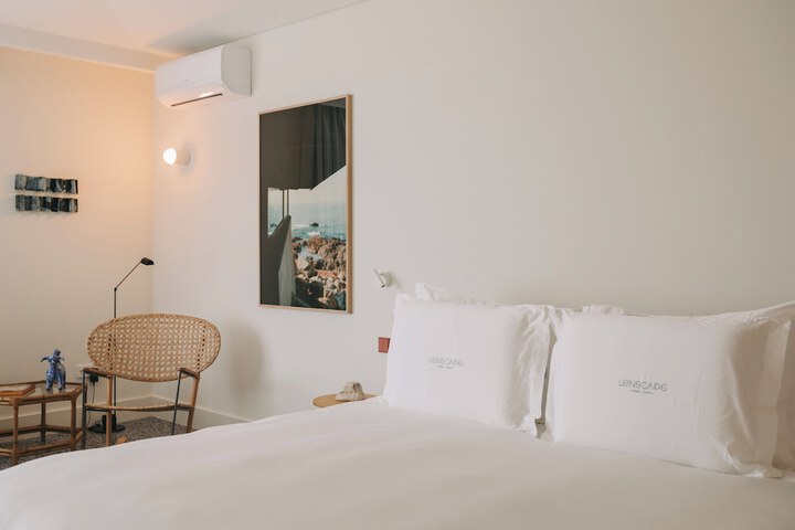 Room 111 of 186