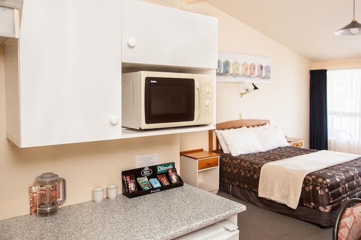 Room 10 of 26