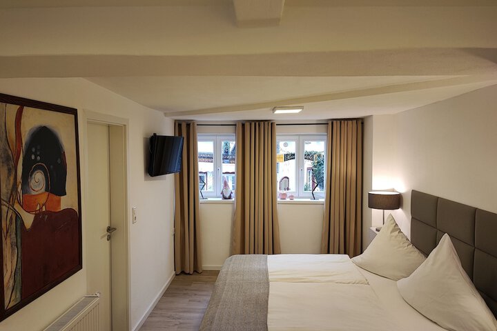 Room 26 of 144