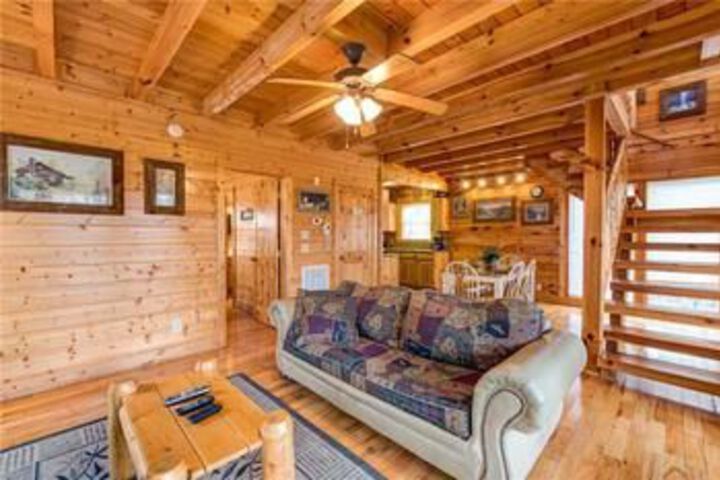 Secret Romance 2 Bedroom Home with Hot Tub