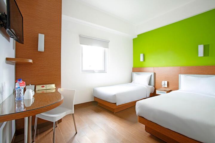 Room 8 of 49