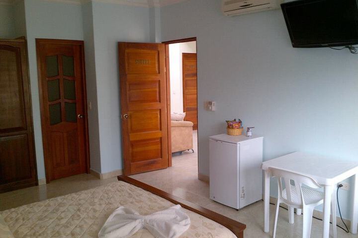 Room 9 of 40