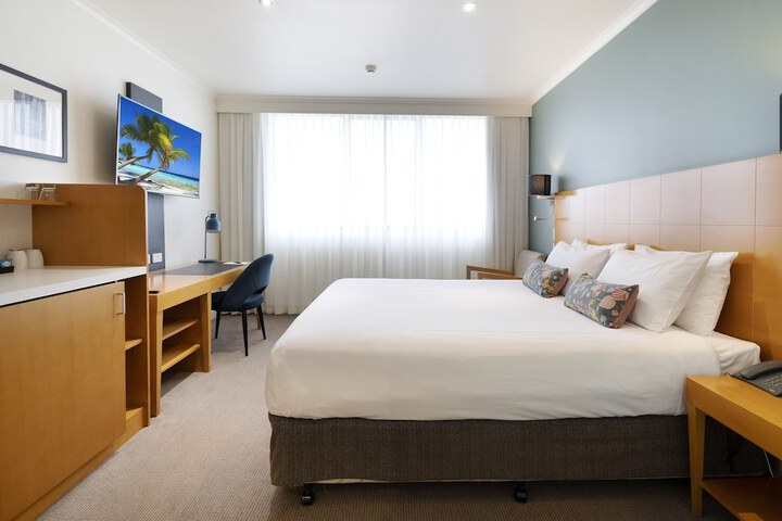 Room 5 of 82