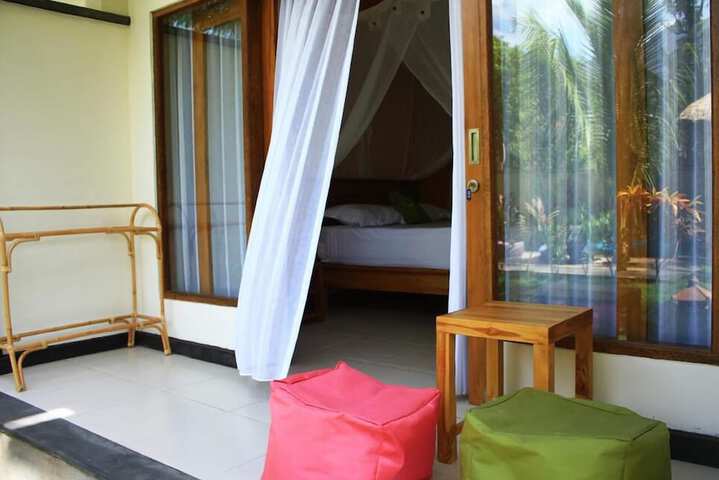 Room 6 of 35