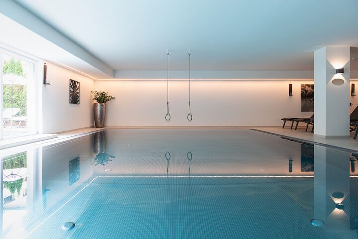 Pool 35 of 136