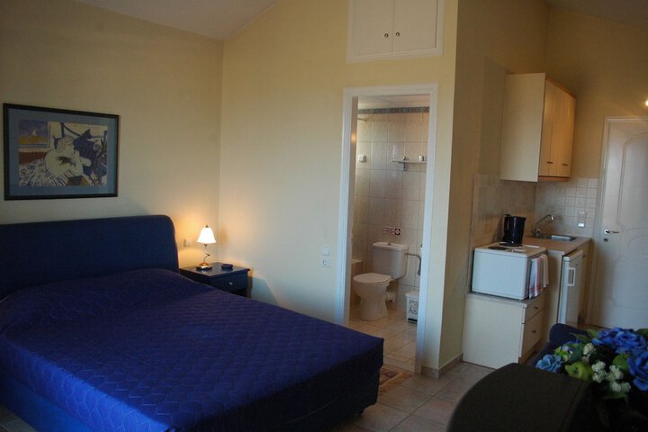 Room 5 of 7