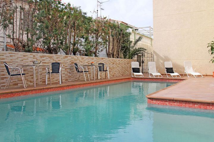Pool 69 of 76
