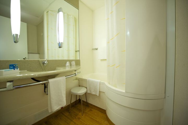 Clean Restrooms
