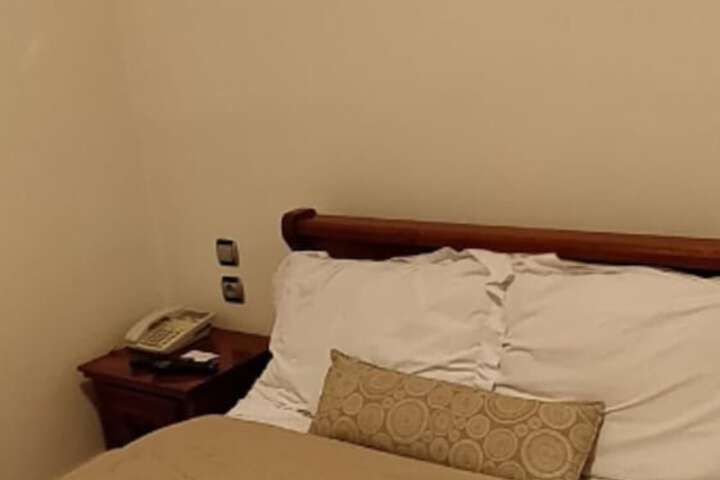 Room 14 of 41