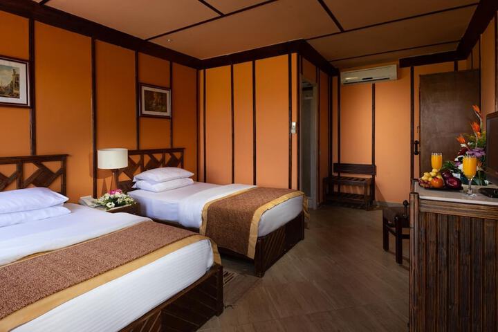 Room 4 of 47