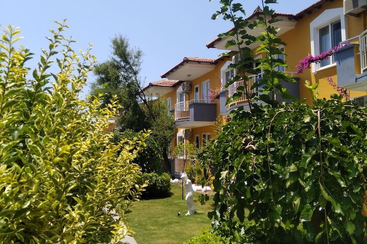 Hotel Exterior 58 of 58