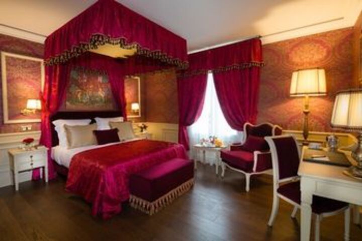 Room 29 of 62