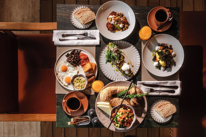 Breakfast/Coffee Service 120 of 144