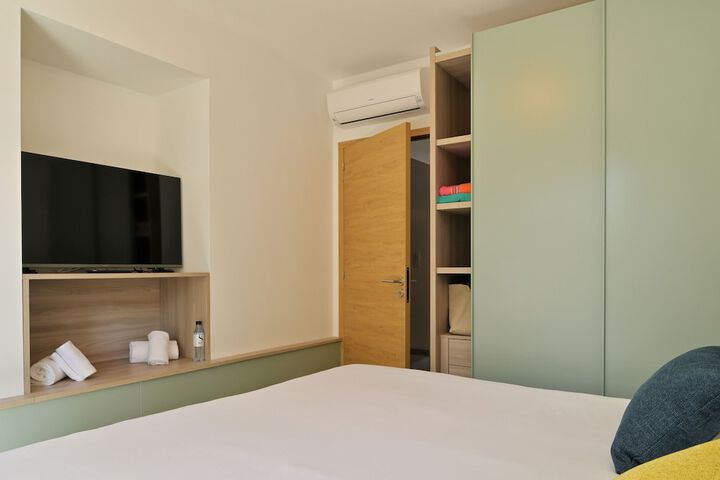 Room 36 of 217