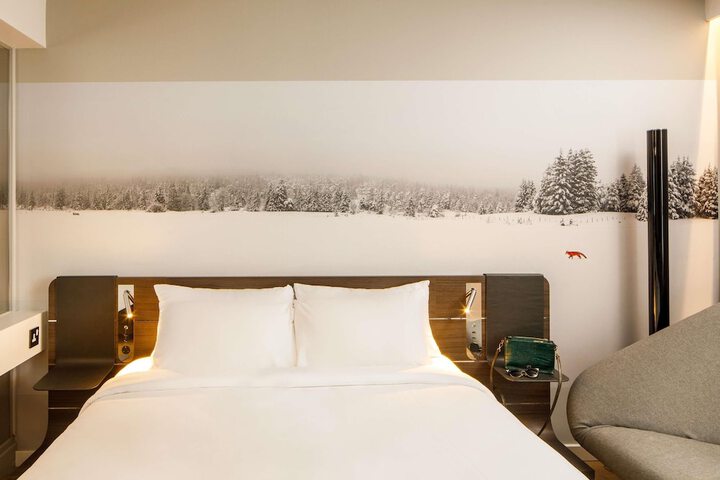 Room 29 of 93