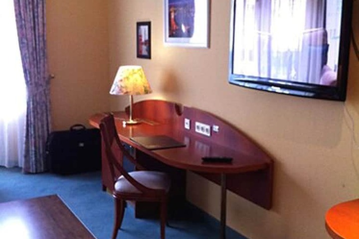 Room amenity