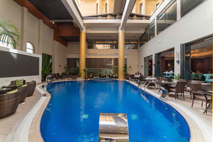 Pool 33 of 60