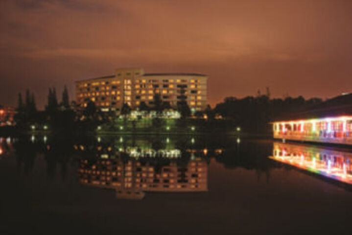 Hotel 7 of 30