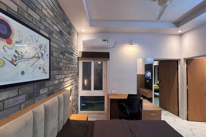Room 6 of 58
